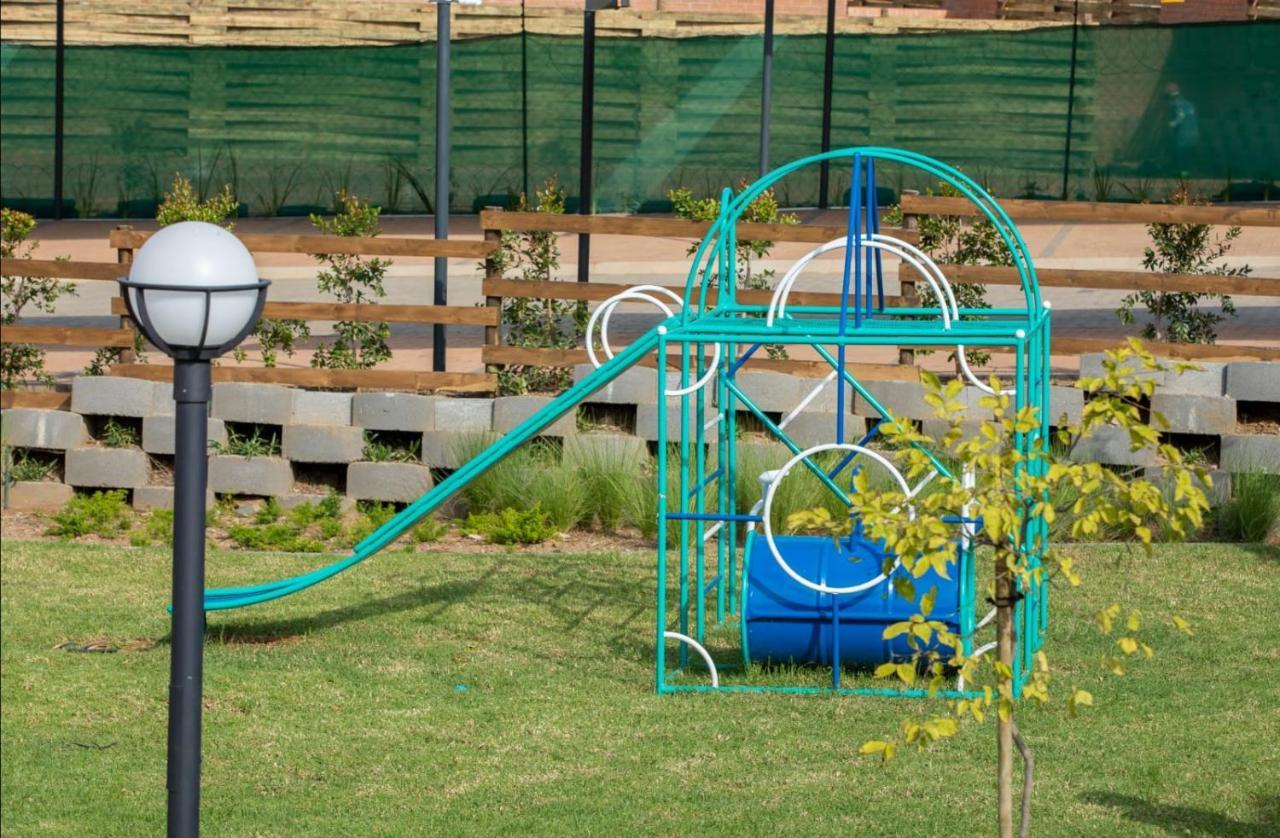 The Blyde Riverwalk Estate, Crystal Lagoon, Pretoria East Exteriör bild